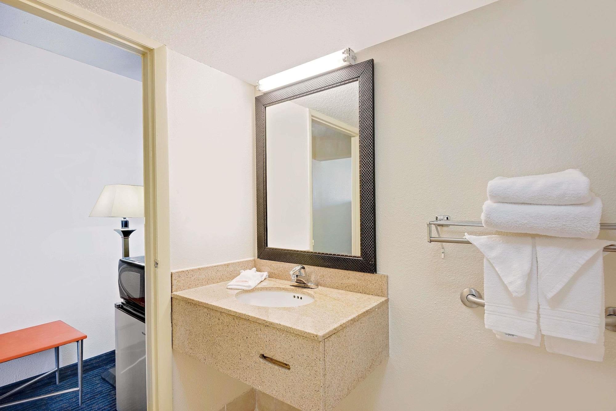 Days Inn By Wyndham Easton Luaran gambar