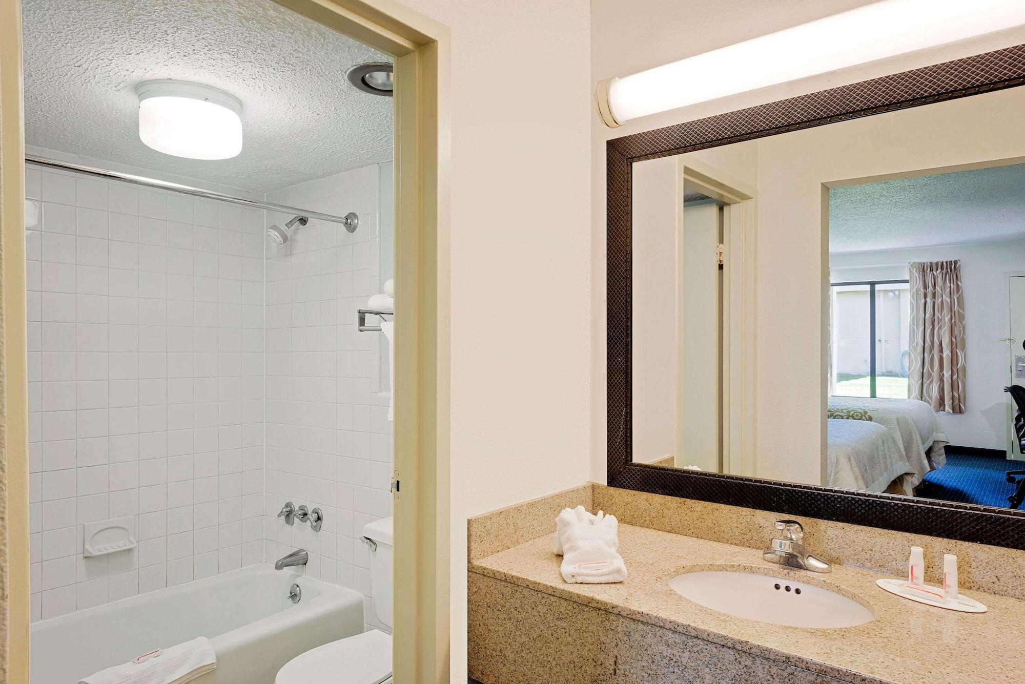 Days Inn By Wyndham Easton Luaran gambar