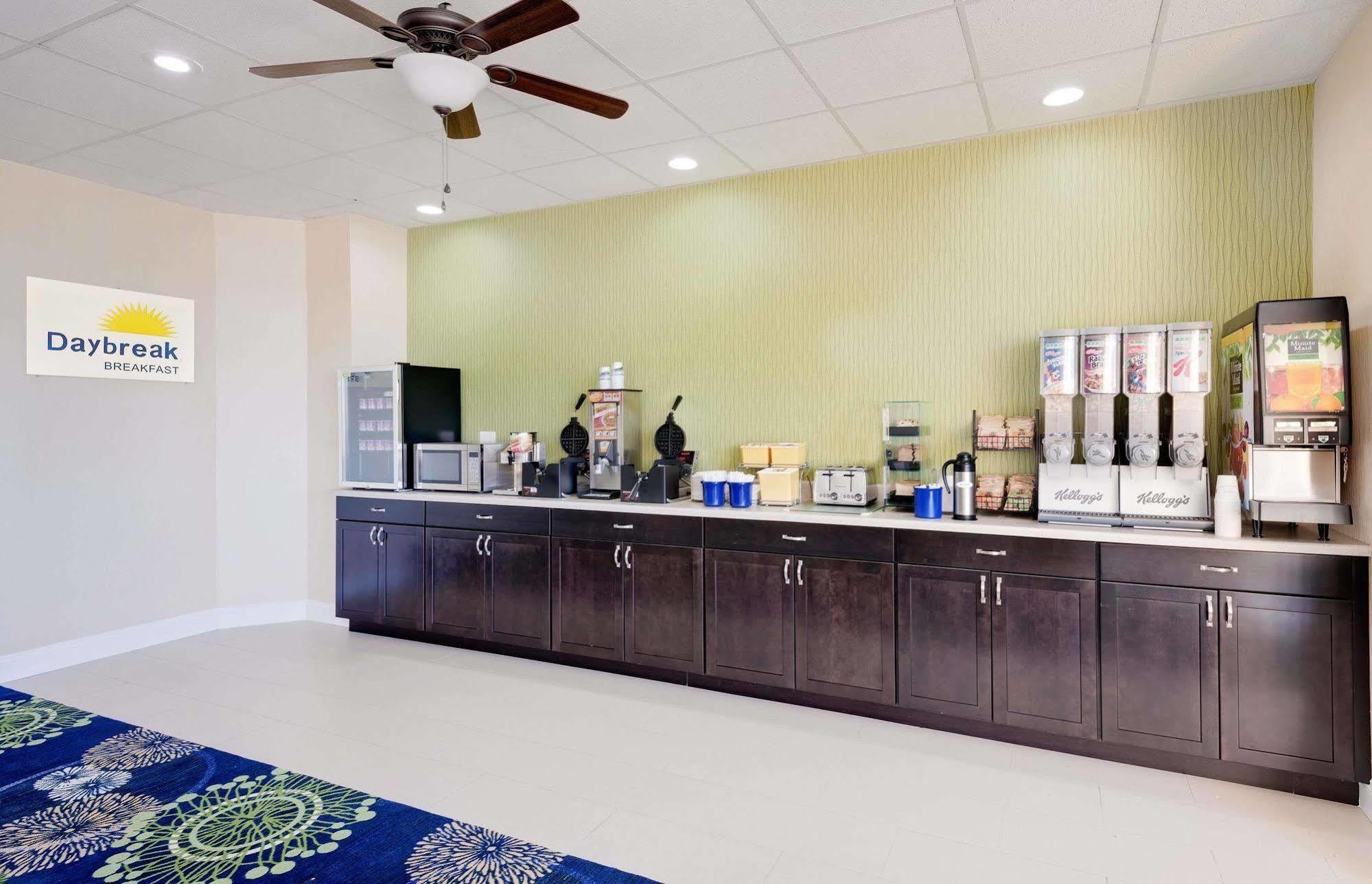 Days Inn By Wyndham Easton Luaran gambar